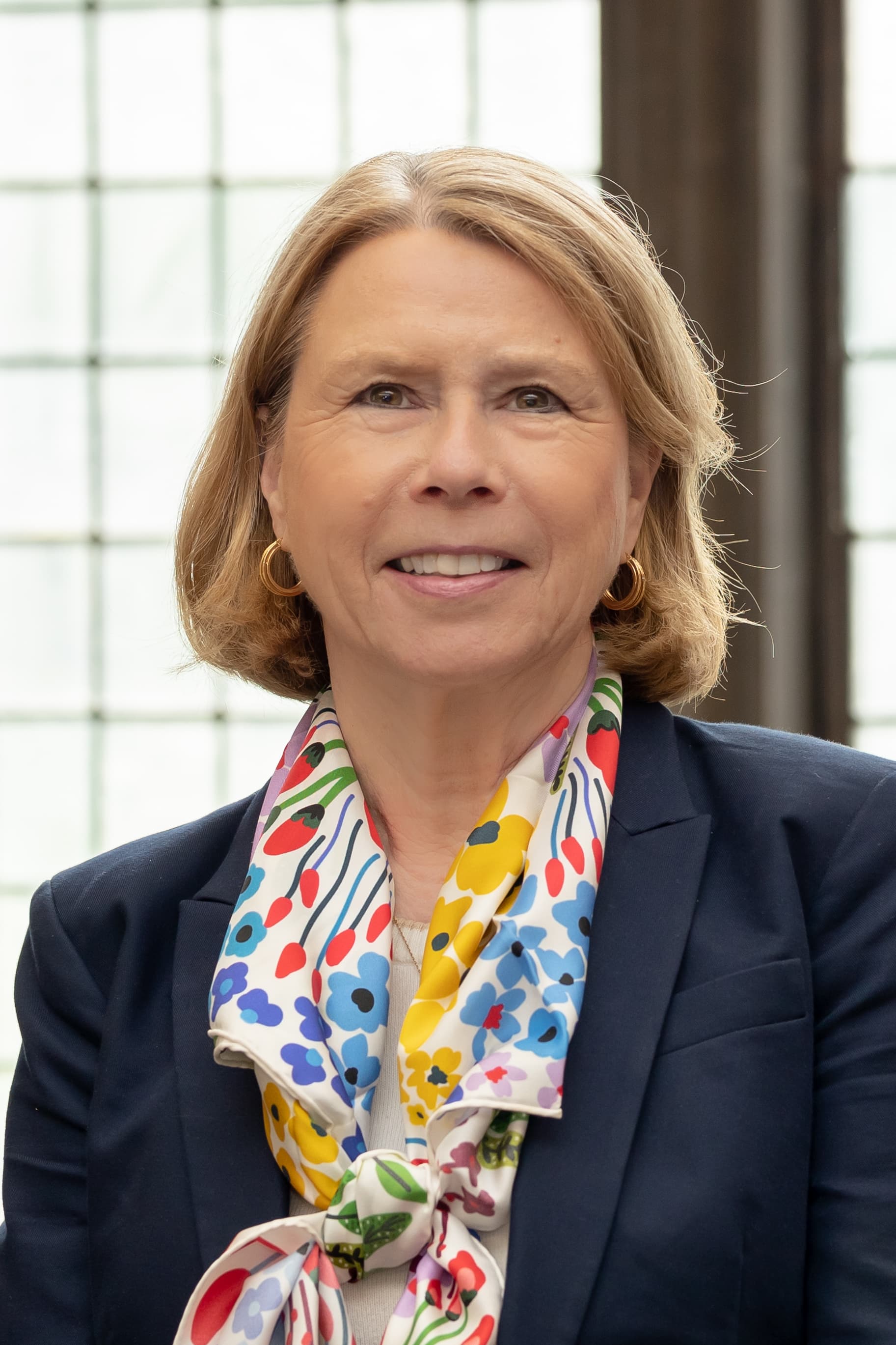 Dr. Nelleke Van Deusen-Scholl